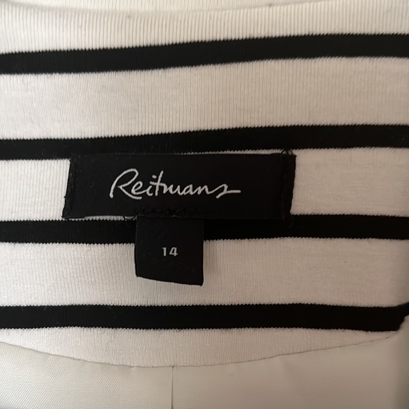 Black & White jacket from Reitmans - Picture 2 of 2